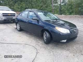 2009 Hyundai Elantra GLS z VIN KMHDU46D89U604338, wystawiony jako IAAI lot #43338209 z przebiegiem 136 831 mil mil oraz . Historia ofert i sprzedaży dostępna na DreamBid. Obrazek 1.