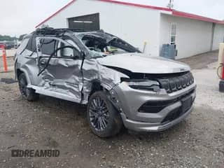 2022 Jeep Compass Limited с VIN 3C4NJDCB0NT122150, выставлен на аукционе IAAI как лот 42663291 с пробегом 45 225 миль миль и . История ставок и продаж доступна на DreamBid. Изображение 1.