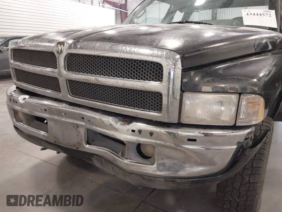 1997 Dodge 1500 with VIN 3B7HF13Y9VG803563, listed as a IAAI auction lot 43444572 with 191,002 mi miles and . Bid and sale history available at DreamBid. Image 14.