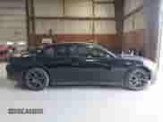 2018 Dodge Charger R/T z VIN 2C3CDXCT8JH331636, wystawiony jako IAAI lot #43083523 z przebiegiem 136 301 mil mil oraz . Historia ofert i sprzedaży dostępna na DreamBid. Obrazek 13.