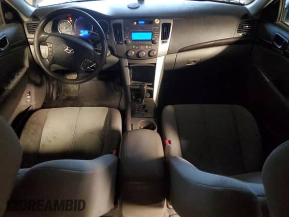2010 Hyundai Sonata GLS с VIN 5NPET4AC8AH640281, выставлен на аукционе Copart как лот 58839335 с пробегом 121 314 миль миль и Чистый • Clean title. История ставок и продаж доступна на DreamBid. Изображение 8.