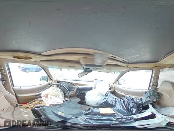 1997 Ford Explorer XL с VIN 1FMDU32X1VUC86129, выставлен на аукционе Copart как лот 69250445 с пробегом 208 653 миль миль и Списание • Salvage title. История ставок и продаж доступна на DreamBid. Изображение 15.