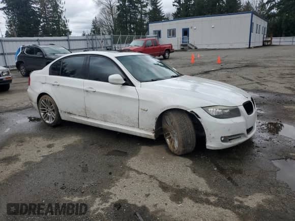2010 BMW 3 Series 335d с VIN WBAPN7C56AA779140, выставлен на аукционе Copart как лот 51093295 с пробегом 164 957 миль миль и Списание • Salvage title. История ставок и продаж доступна на DreamBid. Изображение 4.