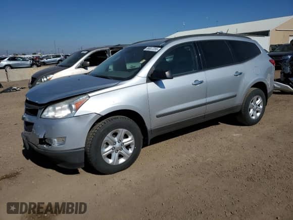 2011 Chevrolet Traverse LS z VIN 1GNKREED3BJ177279, wystawiony jako Copart lot #86837255 z przebiegiem 196 649 mil mil oraz Szkoda całkowita • Salvage title. Historia ofert i sprzedaży dostępna na DreamBid. Obrazek 1.