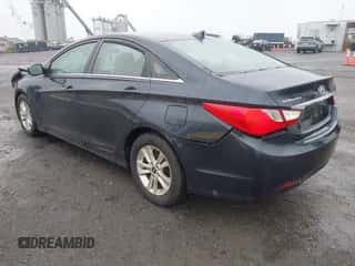 2011 Hyundai Sonata GLS z VIN 5NPEB4AC5BH082281, wystawiony jako IAAI lot #43441375 z przebiegiem 127 986 mil mil oraz . Historia ofert i sprzedaży dostępna na DreamBid. Obrazek 3.