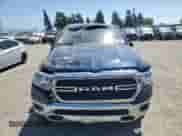 2021 Ram 1500 Big Horn z VIN 1C6SRFMTXMN562364, wystawiony jako Copart lot #55867085 z przebiegiem 77 000 mil mil oraz Szkoda całkowita • Salvage title. Historia ofert i sprzedaży dostępna na DreamBid. Obrazek 5.