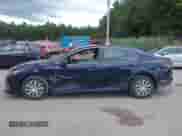 2022 Toyota Camry Hybrid LE with VIN 4T1C31AK7NU039528, listed as a IAAI auction lot 43074615 with 32,641 mi miles and . Bid and sale history available at DreamBid. Image 14.