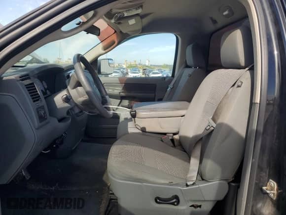 2007 Dodge 1500 SLT z VIN 1D7HA16267J632915, wystawiony jako Copart lot #69849154 z przebiegiem 197 632 mil mil oraz Szkoda całkowita • Salvage title. Historia ofert i sprzedaży dostępna na DreamBid. Obrazek 7.