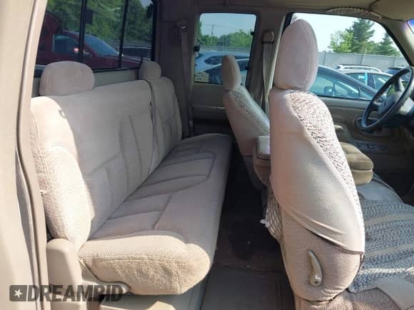 1998 GMC Sierra 1500 с VIN 2GTEK19R4W1527544, выставлен на аукционе IAAI как лот 42657449 с пробегом 283 147 миль миль и . История ставок и продаж доступна на DreamBid. Изображение 8.