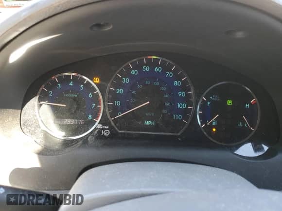 2008 Toyota Sienna XLE z VIN 5TDBK22C48S013140, wystawiony jako Copart lot #82371135 z przebiegiem 233 776 mil mil oraz Czysty tytuł • Clean title. Historia ofert i sprzedaży dostępna na DreamBid. Obrazek 9.