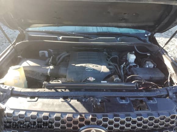 2020 Toyota Tundra Platinum z VIN 5TFAY5F17LX917622, wystawiony jako Copart lot #87110085 z przebiegiem 75 405 mil mil oraz Szkoda całkowita • Salvage title. Historia ofert i sprzedaży dostępna na DreamBid. Obrazek 11.