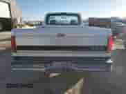 1995 Ford F-150 z VIN 1FTEF15N5SNA83705, wystawiony jako Copart lot #84272504 z przebiegiem 156 826 mil mil oraz Szkoda całkowita • Salvage title. Historia ofert i sprzedaży dostępna na DreamBid. Obrazek 6.