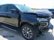 2024 Chevrolet Tahoe LT с VIN 1GNSCNKD7RR374098, выставлен на аукционе IAAI как лот 41849542 с пробегом 7 227 миль миль и . История ставок и продаж доступна на DreamBid. Изображение 18.
