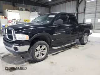 2005 Dodge 1500 SLT with VIN 1D7HU18N35S356215, listed as a Copart auction lot 57868685 with 220,515 mi miles and Clean title. Bid and sale history available at DreamBid. Image 1.