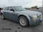 2006 Chrysler 300 with VIN 2C3KA43R26H212608, listed as a Copart auction lot 70172685 with 194,730 mi miles and Salvage title. Bid and sale history available at DreamBid. Image 4.