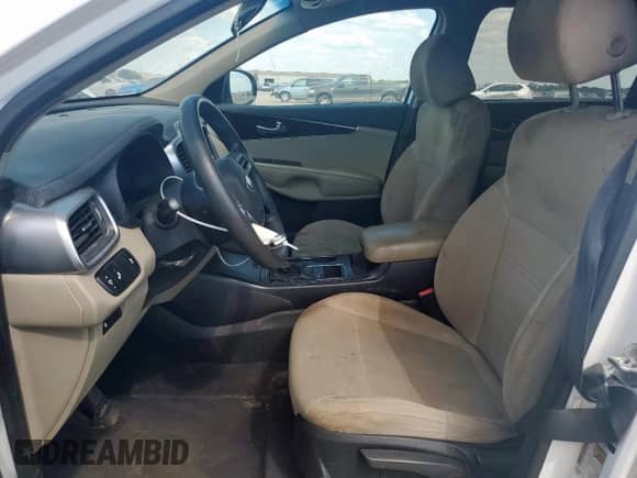 2019 Kia Sorento LX с VIN 5XYPG4A33KG570405, выставлен на аукционе Copart как лот 84829725 с пробегом 134 837 миль миль и Чистый • Clean title. История ставок и продаж доступна на DreamBid. Изображение 7.