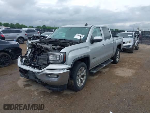 2018 GMC Sierra 1500 SLT z VIN 3GTP1NEC2JG323359, wystawiony jako IAAI lot #42483818 z przebiegiem 111 800 mil mil oraz . Historia ofert i sprzedaży dostępna na DreamBid. Obrazek 17.