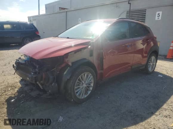 2020 Hyundai Kona SEL с VIN KM8K2CAA0LU479458, выставлен на аукционе Copart как лот 72084045 с пробегом 32 645 миль миль и Списание • Salvage title. История ставок и продаж доступна на DreamBid. Изображение 1.