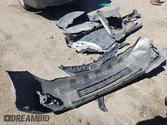 2014 Toyota Camry XLE with VIN 4T4BF1FK3ER345708, listed as a Copart auction lot 71482385 with 141,276 mi miles and Salvage title. Bid and sale history available at DreamBid. Image 12.