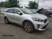 2019 Kia Sorento EX with VIN 5XYPHDA55KG463743, listed as a Copart auction lot 69792955 with 144,910 mi miles and Clean title. Bid and sale history available at DreamBid. Image 4.