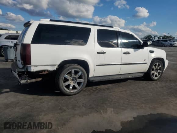 2007 Cadillac Escalade ESV with VIN 1GYFK66847R245078, listed as a Copart auction lot 90401755 with 167,590 mi miles and Clean title. Bid and sale history available at DreamBid. Image 3.