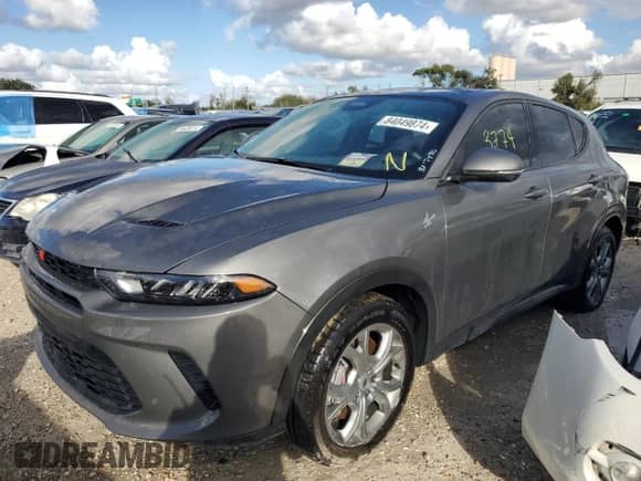 2024 Dodge Hornet R/T Plus с VIN ZACPDFDW5R3A17430, выставлен на аукционе Copart как лот 84049874 с пробегом 3 774 миль миль и Списание • Salvage title. История ставок и продаж доступна на DreamBid. Изображение 1.