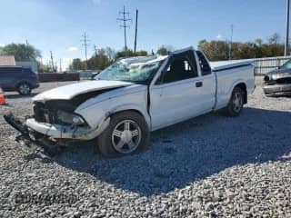 2000 Chevrolet S-10 LS with VIN 1GCCS19W0Y8138459, listed as a Copart auction lot 82624815 with 180,226 mi miles and Salvage title. Bid and sale history available at DreamBid. Image 1.