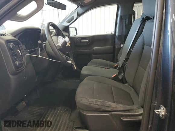 2020 Chevrolet Silverado 1500 Custom с VIN 3GCUYBEF5LG451234, выставлен на аукционе Copart как лот 67670195 с пробегом 59 455 миль миль и Списание • Salvage title. История ставок и продаж доступна на DreamBid. Изображение 7.