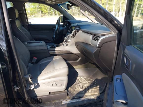 2015 Chevrolet Suburban LT with VIN 1GNSKJKC0FR238524, listed as a IAAI auction lot 42046889 with 179,676 mi miles and . Bid and sale history available at DreamBid. Image 5.
