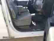 2014 Chevrolet Silverado 1500 Work Truck z VIN 1GCRCPEHXEZ270149, wystawiony jako IAAI lot #43492235 z przebiegiem 230 000 mil mil oraz . Historia ofert i sprzedaży dostępna na DreamBid. Obrazek 5.
