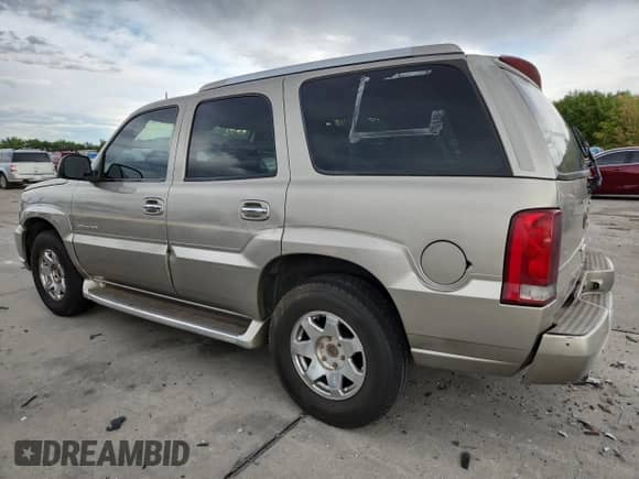 2003 Cadillac Escalade with VIN 1GYEK63N53R174750, listed as a Copart auction lot 71927965 with 213,206 mi miles and Salvage title. Bid and sale history available at DreamBid. Image 2.
