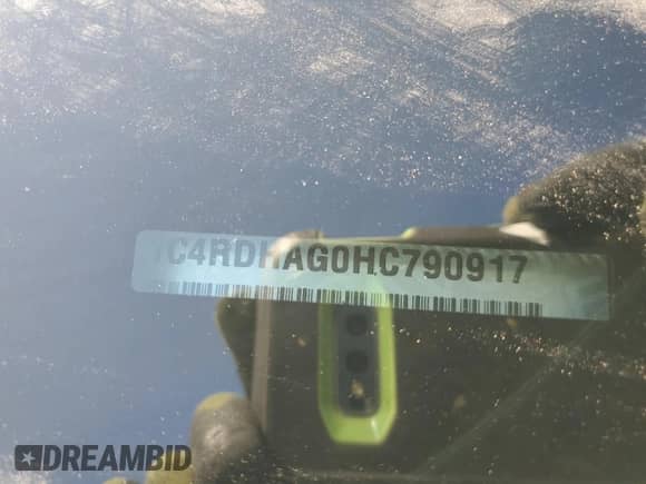 2017 Dodge Durango SXT with VIN 1C4RDHAG0HC790917, listed as a Copart auction lot 80413155 with 140,214 mi miles and Salvage title. Bid and sale history available at DreamBid. Image 13.