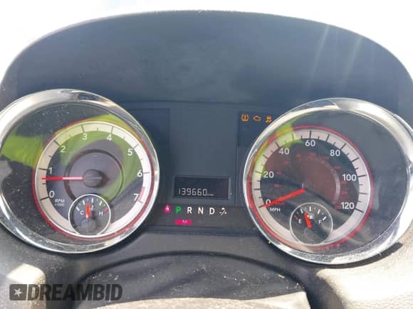 2018 Dodge Grand Caravan SE z VIN 2C4RDGBG3JR304526, wystawiony jako IAAI lot #42605129 z przebiegiem 139 660 mil mil oraz . Historia ofert i sprzedaży dostępna na DreamBid. Obrazek 7.