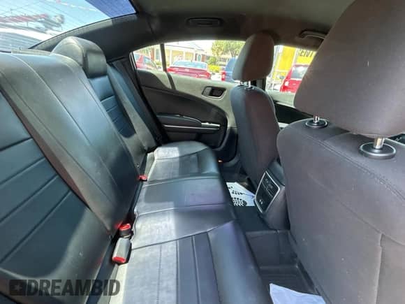 2018 Dodge Charger Police z VIN 2C3CDXAG7JH247264, wystawiony jako Copart lot #53861985 z przebiegiem 63 397 mil mil oraz Szkoda całkowita • Salvage title. Historia ofert i sprzedaży dostępna na DreamBid. Obrazek 6.