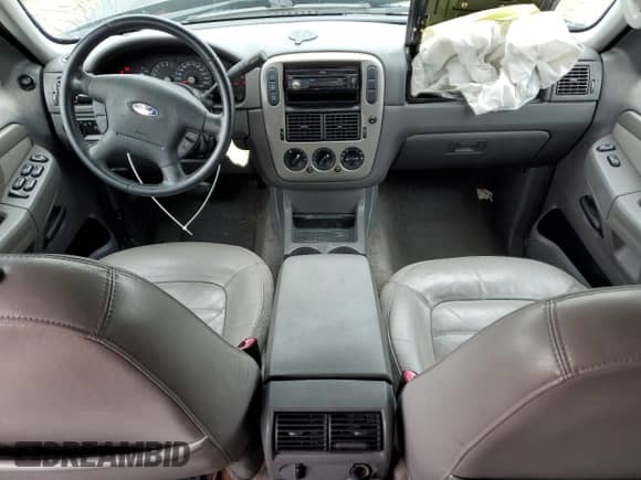 2004 Ford Explorer XLT с VIN 1FMZU73K54UB33073, выставлен на аукционе Copart как лот 80258695 с пробегом 137 756 миль миль и Списание • Salvage title. История ставок и продаж доступна на DreamBid. Изображение 8.