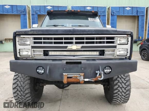 1988 Chevrolet Blazer с VIN 1GNEV18K5JF143423, выставлен на аукционе Copart как лот 55763905 с пробегом 93 600 миль миль и Чистый • Clean title. История ставок и продаж доступна на DreamBid. Изображение 5.