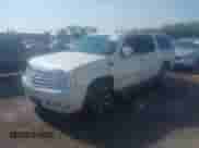 2009 Cadillac Escalade ESV with VIN 1GYFK26219R283164, listed as a IAAI auction lot 42574897 with 217,966 mi miles and . Bid and sale history available at DreamBid. Image 17.