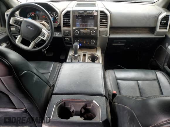 2019 Ford F-150 XL z VIN 1FTFW1E15KFC65125, wystawiony jako Copart lot #62312555 z przebiegiem 110 678 mil mil oraz Szkoda całkowita • Salvage title. Historia ofert i sprzedaży dostępna na DreamBid. Obrazek 8.