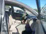 2003 Toyota Corolla CE z VIN JTDBR32EX30032788, wystawiony jako IAAI lot #43439199 z przebiegiem 250 673 mil mil oraz . Historia ofert i sprzedaży dostępna na DreamBid. Obrazek 5.