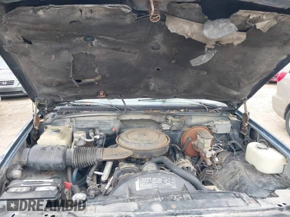 1988 GMC Sierra 1500 с VIN 1GTDK14K6JZ518298, выставлен на аукционе IAAI как лот 41714525 с пробегом 298 174 миль миль и . История ставок и продаж доступна на DreamBid. Изображение 10.