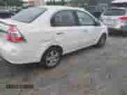 2008 Chevrolet Aveo LT z VIN KL1TG56668B210093, wystawiony jako IAAI lot #42856028 z przebiegiem 161 521 mil mil oraz . Historia ofert i sprzedaży dostępna na DreamBid. Obrazek 6.