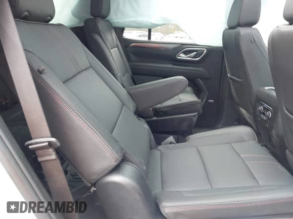 2024 Chevrolet Tahoe RST с VIN 1GNSCRKD5RR388203, выставлен на аукционе IAAI как лот 41849543 с пробегом 12 965 миль миль и . История ставок и продаж доступна на DreamBid. Изображение 8.