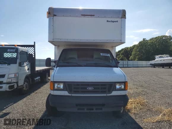 2005 Ford Econoline Cargo с VIN 1FDXE45P45HA59960, выставлен на аукционе Copart как лот 64556495 с пробегом 177 474 миль миль и Чистый • Clean title. История ставок и продаж доступна на DreamBid. Изображение 5.