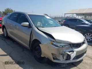 2014 Toyota Camry SE с VIN 4T1BF1FK7EU733230, выставлен на аукционе IAAI как лот 42986923 с пробегом 98 198 миль миль и . История ставок и продаж доступна на DreamBid. Изображение 1.