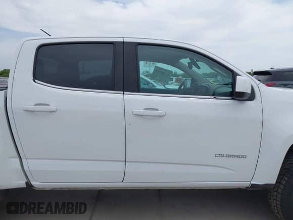 2017 Chevrolet Colorado 4WD WT z VIN 1GCGTBEN5H1329238, wystawiony jako IAAI lot #42788949 z przebiegiem 107 773 mil mil oraz . Historia ofert i sprzedaży dostępna na DreamBid. Obrazek 13.