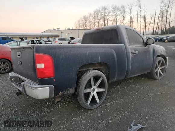 2008 Chevrolet Silverado 1500 with VIN 1GCEC14J78Z184107, listed as a Copart auction lot 84235864 with Not provided miles and Salvage title. Bid and sale history available at DreamBid. Image 3.