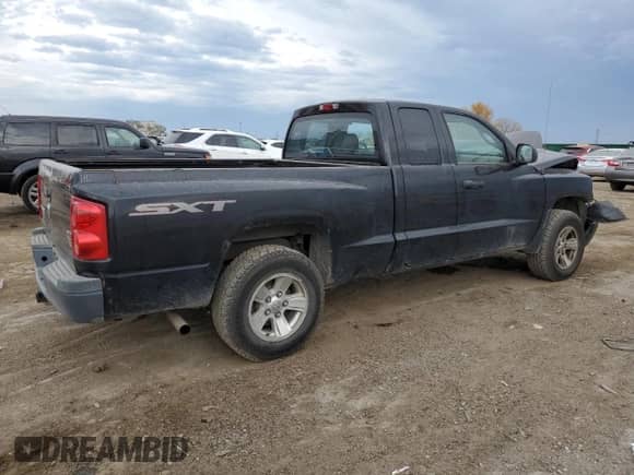 2008 Dodge Dakota with VIN 1D3HW32N48S532953, listed as a Copart auction lot 76981754 with 174,487 mi miles and Salvage title. Bid and sale history available at DreamBid. Image 3.