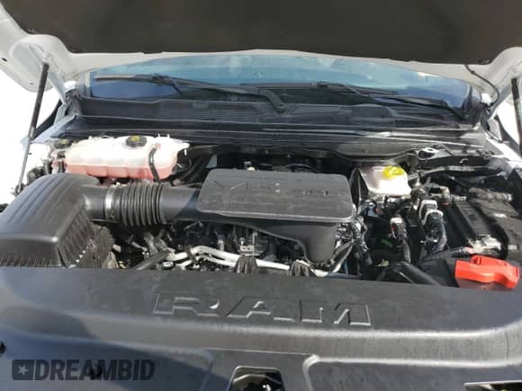 2025 Ram 1500 Big Horn z VIN 1C6RRFFG2SN536384, wystawiony jako Copart lot #90044455 z przebiegiem 10 815 mil mil oraz Szkoda całkowita • Salvage title. Historia ofert i sprzedaży dostępna na DreamBid. Obrazek 11.