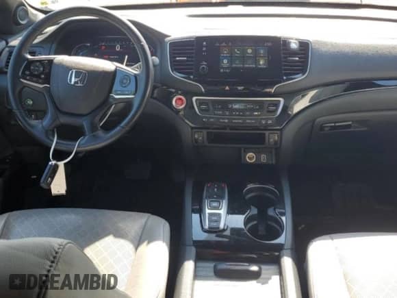 2021 Honda Passport Touring with VIN 5FNYF7H97MB011307, listed as a Copart auction lot 52310415 with 72,118 mi miles and Salvage title. Bid and sale history available at DreamBid. Image 8.