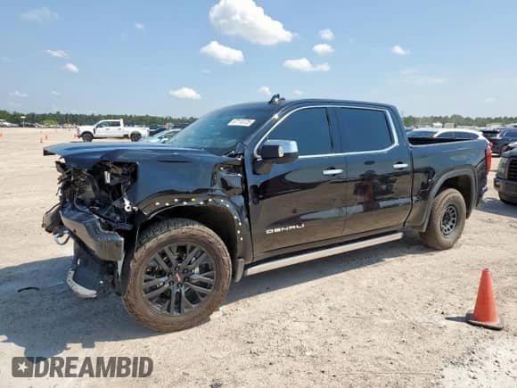 2023 GMC Sierra 1500 Denali z VIN 3GTUUGED6PG166328, wystawiony jako Copart lot #67110725 z przebiegiem 45 578 mil mil oraz Szkoda całkowita • Salvage title. Historia ofert i sprzedaży dostępna na DreamBid. Obrazek 1.
